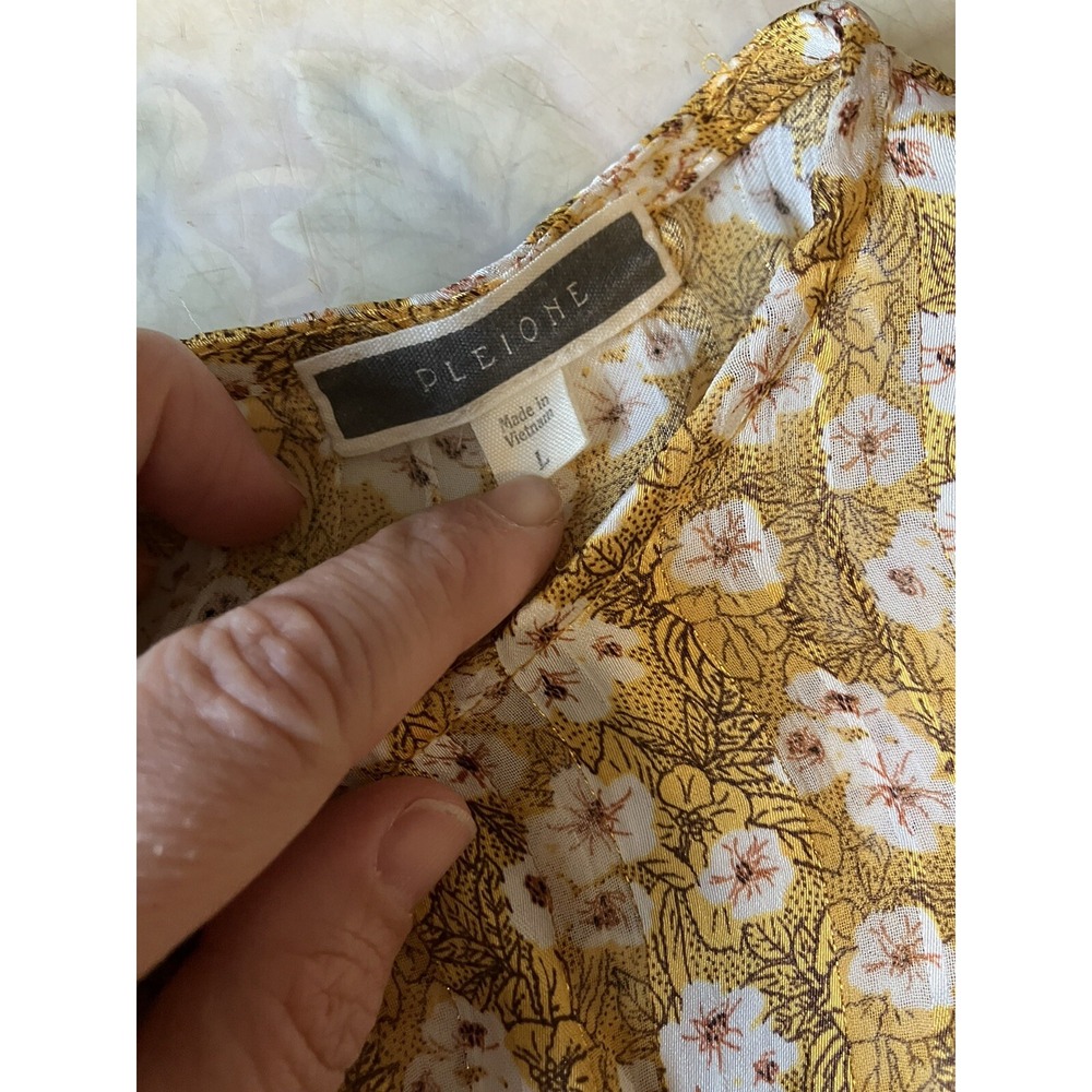 Pleione gold metallic Lightweight Round Neck 3/4 Sleeve Loose Blouse Sz Large - Picture 3 of 4